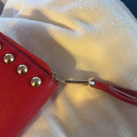 Red - Picture 3 of 5